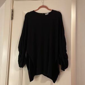 Black top with velvet back